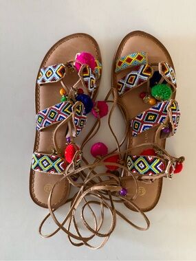 Boho Beaded Lace-Up Sandals Pom Pom Size 8.5